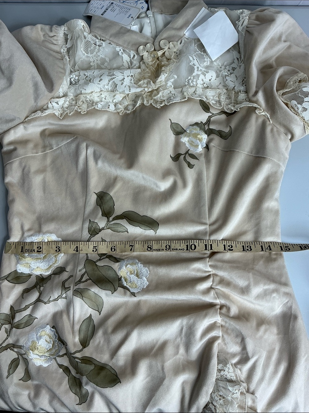 2201 - Lolita Cream Floral Lace Ruffle Long Sleeve Dress - Picture 13 of 13